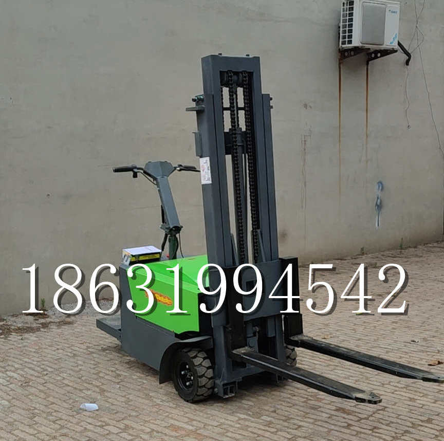 延边朝鲜族自治州优程全电动叉车插腿式堆高车液压装卸车1.5吨升高小型站驾式铲车